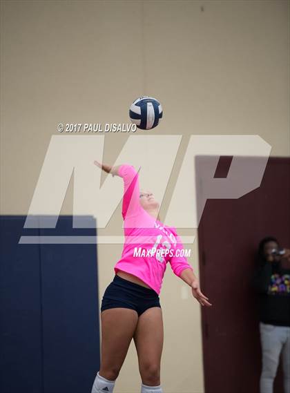 Thumbnail 3 in D'Evelyn @ Valor Christian photogallery.
