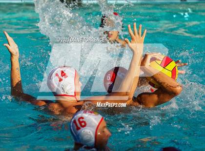 Thumbnail 3 in JV: Mater Dei vs Orange Lutheran photogallery.