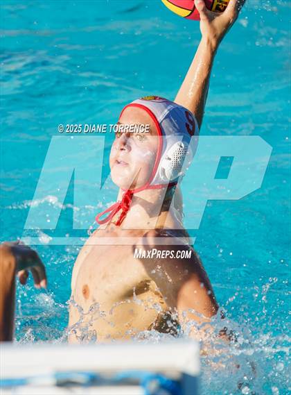 Thumbnail 3 in JV: Mater Dei vs Orange Lutheran photogallery.
