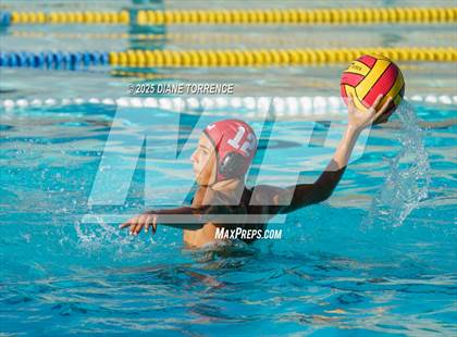 Thumbnail 3 in JV: Mater Dei vs Orange Lutheran photogallery.