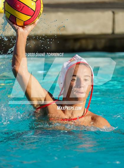 Thumbnail 2 in JV: Mater Dei vs Orange Lutheran photogallery.