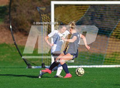 Thumbnail 2 in Blessed Trinity @ Marist photogallery.