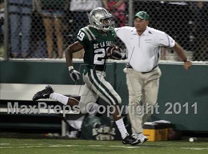 Thumbnail 2 in Bishop Gorman @ De La Salle photogallery.