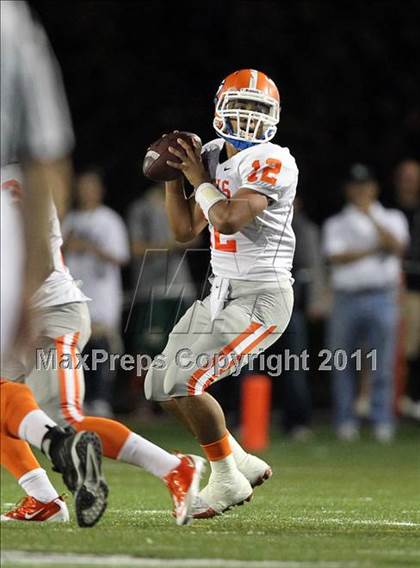 Thumbnail 2 in Bishop Gorman @ De La Salle photogallery.