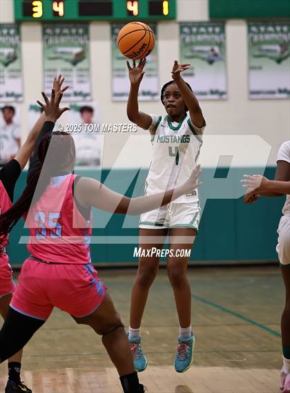 Thumbnail 3 in Olympic @ Myers Park photogallery.