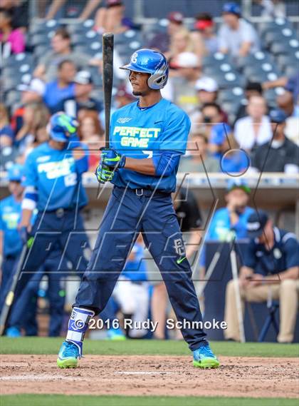 Thumbnail 2 in Perfect Game All American Classic (East vs. West) photogallery.