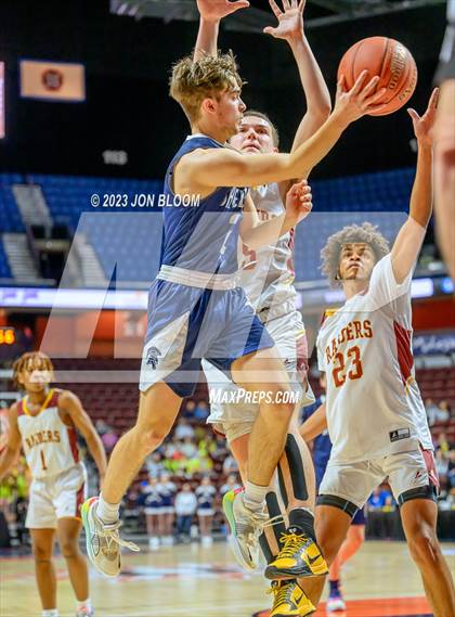 Thumbnail 1 in Windsor Locks vs. Shepaug Valley (CIAC Div V Final) photogallery.