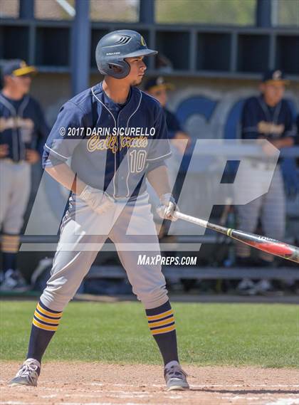 Thumbnail 1 in California vs. Hood River Valley (Coach Bob Invitational)  photogallery.