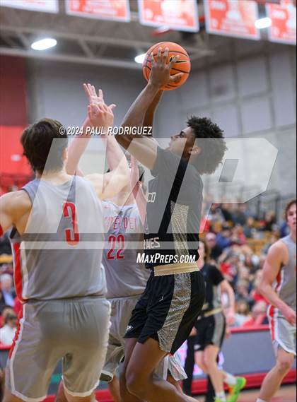 Thumbnail 2 in St. John Bosco @ Mater Dei photogallery.