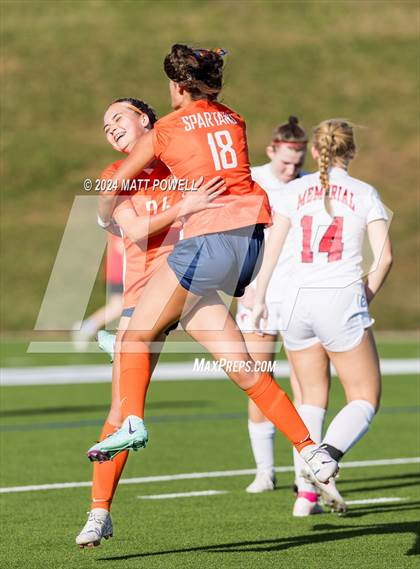 Thumbnail 3 in Memorial vs. Seven Lakes photogallery.