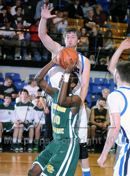 Thumbnail 3 in Owensboro Catholic vs Butler County (KHSAA 3rd Region Tournament) photogallery.
