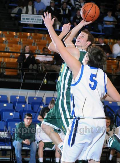 Thumbnail 2 in Owensboro Catholic vs Butler County (KHSAA 3rd Region Tournament) photogallery.
