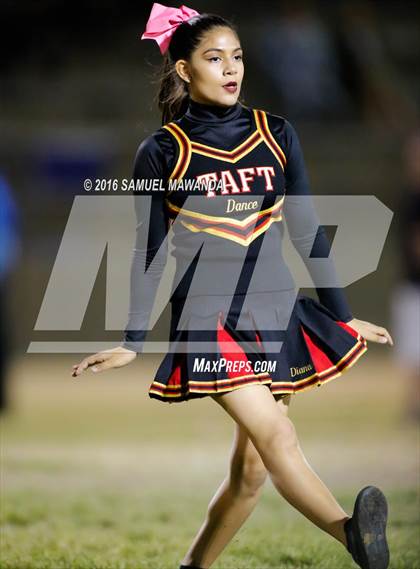 Thumbnail 2 in El Camino Real @ Taft photogallery.