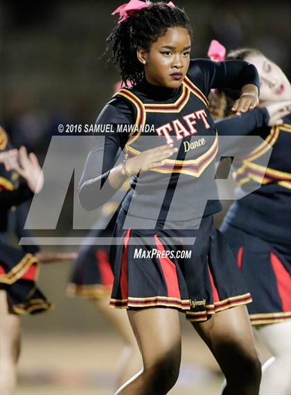 Thumbnail 1 in El Camino Real @ Taft photogallery.