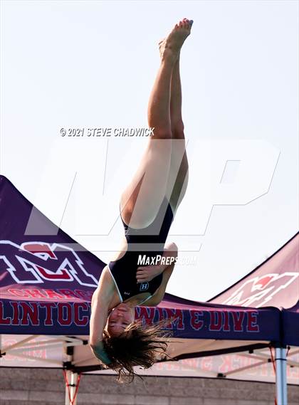 Thumbnail 2 in Higley @ McClintock (Girls Diving) photogallery.