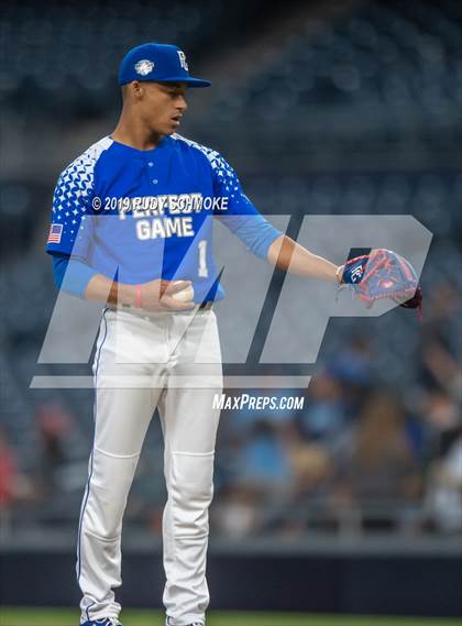 Thumbnail 2 in Perfect Game All American Classic (East vs West) photogallery.