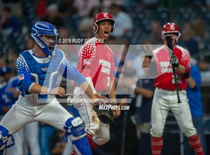 Thumbnail 3 in Perfect Game All American Classic (East vs West) photogallery.