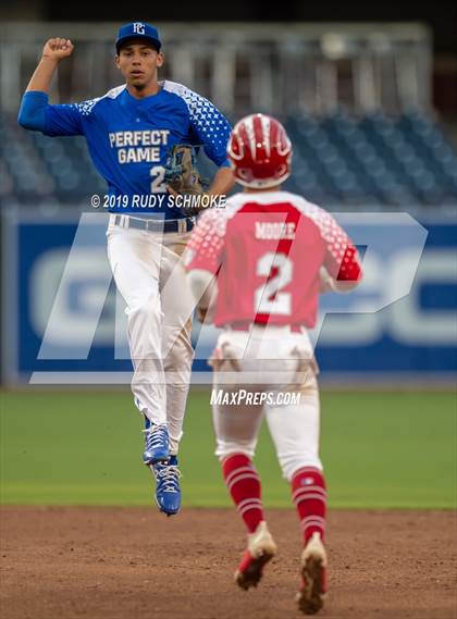 Thumbnail 1 in Perfect Game All American Classic (East vs West) photogallery.