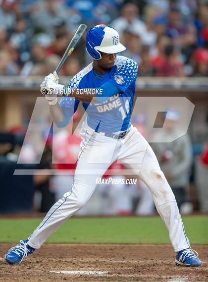 Thumbnail 2 in Perfect Game All American Classic (East vs West) photogallery.