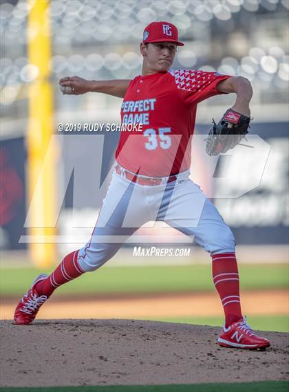Thumbnail 2 in Perfect Game All American Classic (East vs West) photogallery.
