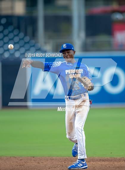 Thumbnail 1 in Perfect Game All American Classic (East vs West) photogallery.