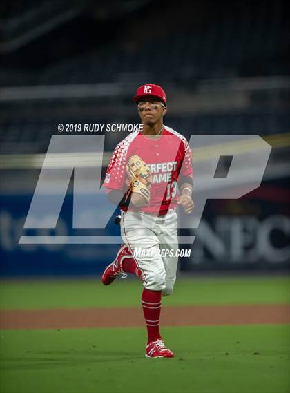 Thumbnail 3 in Perfect Game All American Classic (East vs West) photogallery.