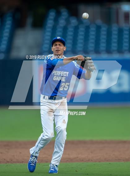 Thumbnail 2 in Perfect Game All American Classic (East vs West) photogallery.