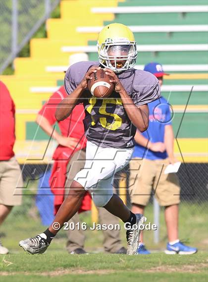 Thumbnail 2 in McGavock @ Hillsboro (Spring Scrimmage) photogallery.