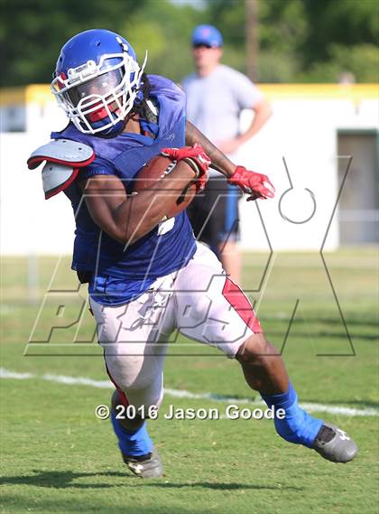 Thumbnail 1 in McGavock @ Hillsboro (Spring Scrimmage) photogallery.