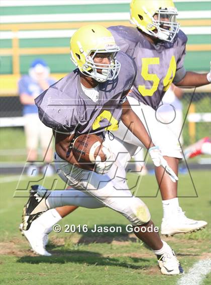 Thumbnail 3 in McGavock @ Hillsboro (Spring Scrimmage) photogallery.