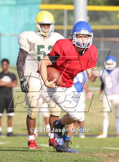 Thumbnail 2 in McGavock @ Hillsboro (Spring Scrimmage) photogallery.