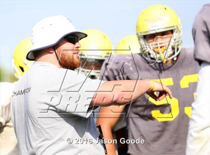 Thumbnail 1 in McGavock @ Hillsboro (Spring Scrimmage) photogallery.