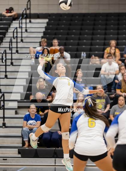 Thumbnail 2 in JV: Marana @ Mica Mountain photogallery.