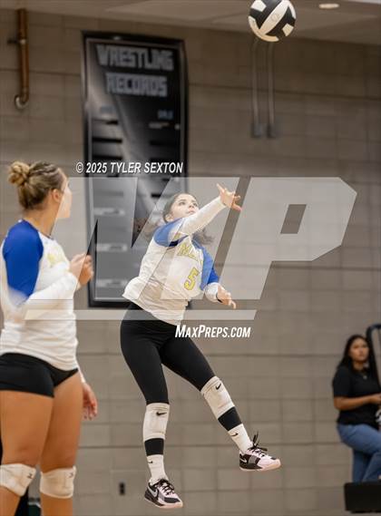 Thumbnail 1 in JV: Marana @ Mica Mountain photogallery.