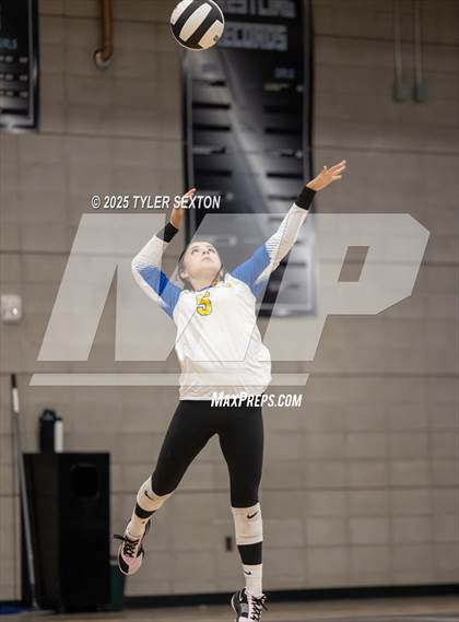 Thumbnail 1 in JV: Marana @ Mica Mountain photogallery.