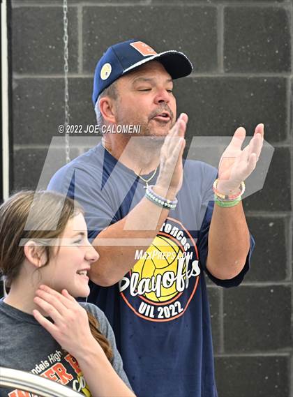Thumbnail 1 in Brandeis vs Brennan (UIL 6A Region 4 Final) photogallery.
