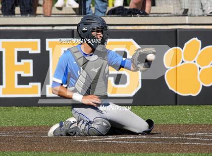 Thumbnail 2 in Tahanto Regional @ Hopedale (CMADA Division 4 Final) photogallery.