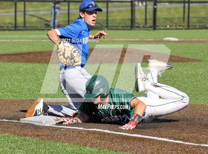 Thumbnail 2 in Tahanto Regional @ Hopedale (CMADA Division 4 Final) photogallery.