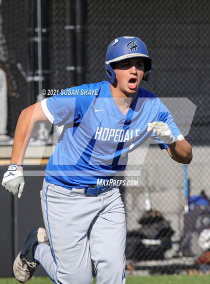 Thumbnail 3 in Tahanto Regional @ Hopedale (CMADA Division 4 Final) photogallery.