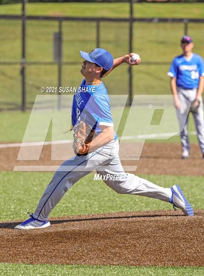 Thumbnail 3 in Tahanto Regional @ Hopedale (CMADA Division 4 Final) photogallery.