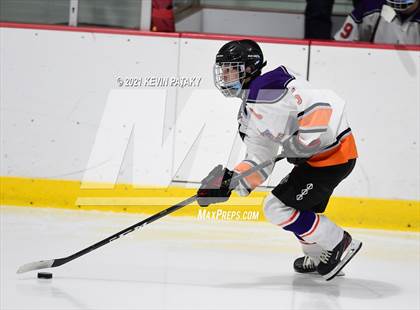 Thumbnail 2 in  Norwalk/McMahon @ Westhill/Stamford (FCIAC D2/D3 Final) photogallery.