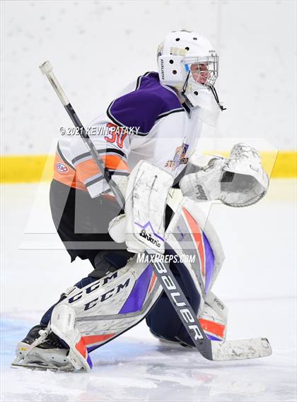 Thumbnail 2 in  Norwalk/McMahon @ Westhill/Stamford (FCIAC D2/D3 Final) photogallery.