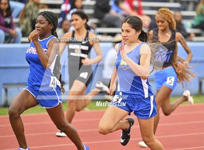 Thumbnail 2 in Houston Relays photogallery.