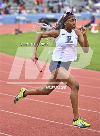 Thumbnail 1 in Houston Relays photogallery.