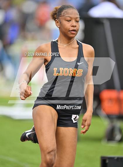 Thumbnail 1 in Houston Relays photogallery.
