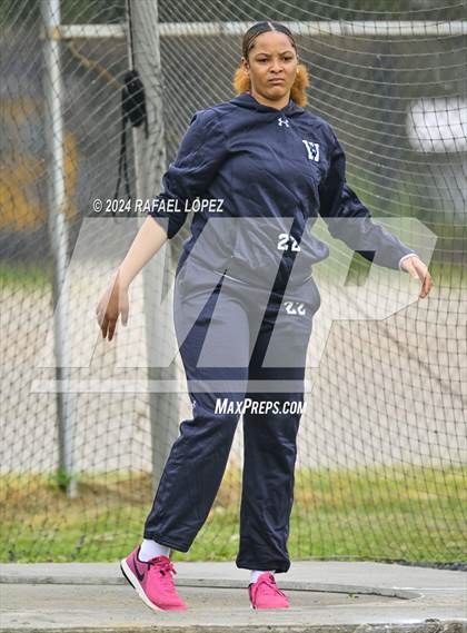 Thumbnail 1 in Houston Relays photogallery.