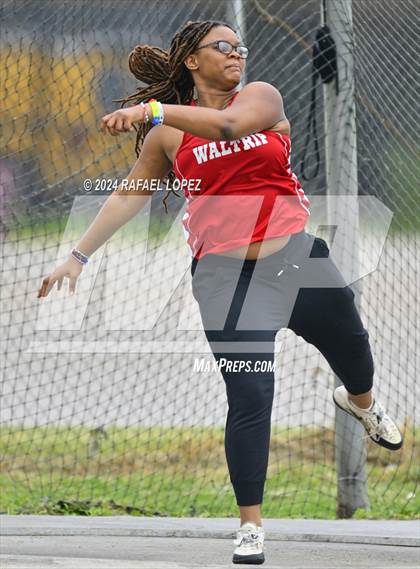 Thumbnail 2 in Houston Relays photogallery.