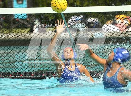 Thumbnail 1 in Leland vs Los Altos (St. Francis Autumn Invitational) photogallery.