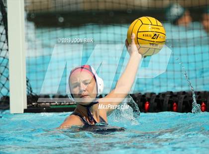 Thumbnail 2 in Leland vs Los Altos (St. Francis Autumn Invitational) photogallery.