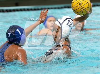 Thumbnail 3 in Leland vs Los Altos (St. Francis Autumn Invitational) photogallery.